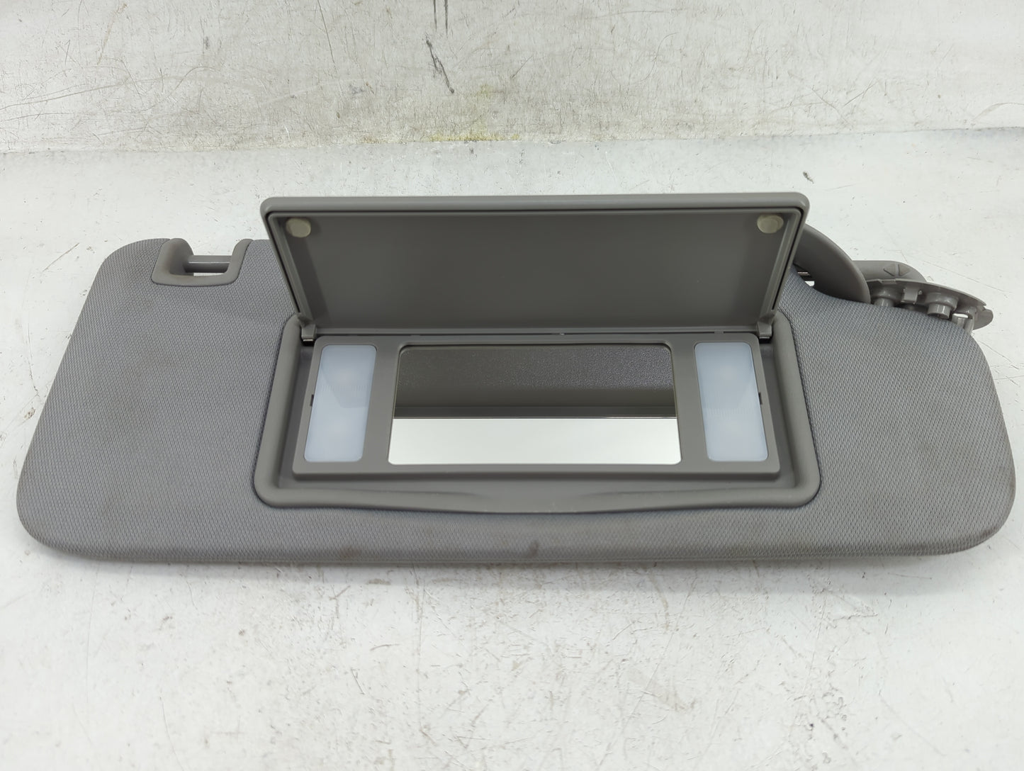 2016-2021 Chevrolet Malibu Sun Visor Shade Replacement Passenger Right Mirror Fits Fits 2016 2017 2018 2019 2020 2021 OEM Us