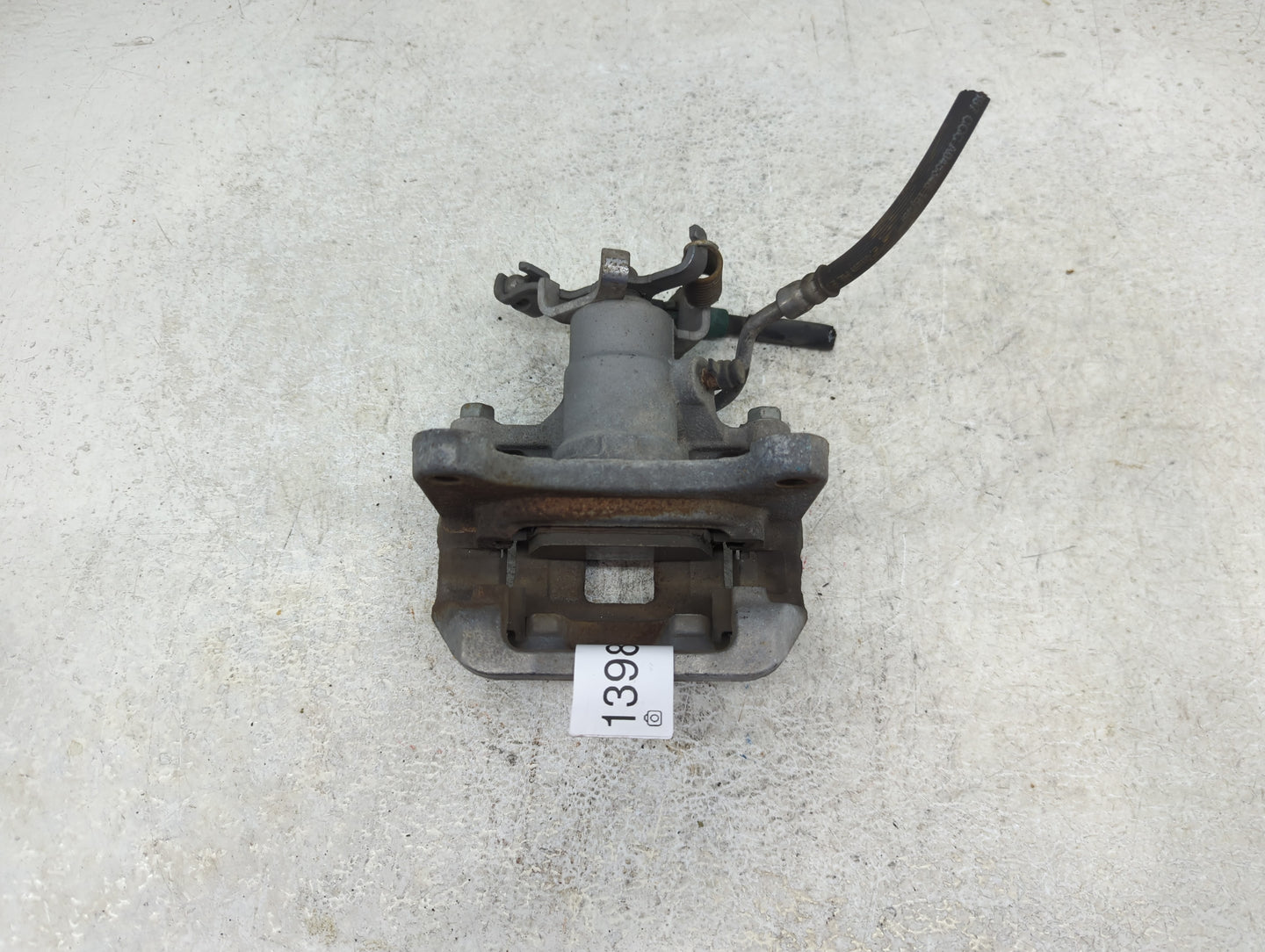 2017 Chevrolet Malibu Front Passenger Right Brake Caliper - Oemusedautoparts1.com