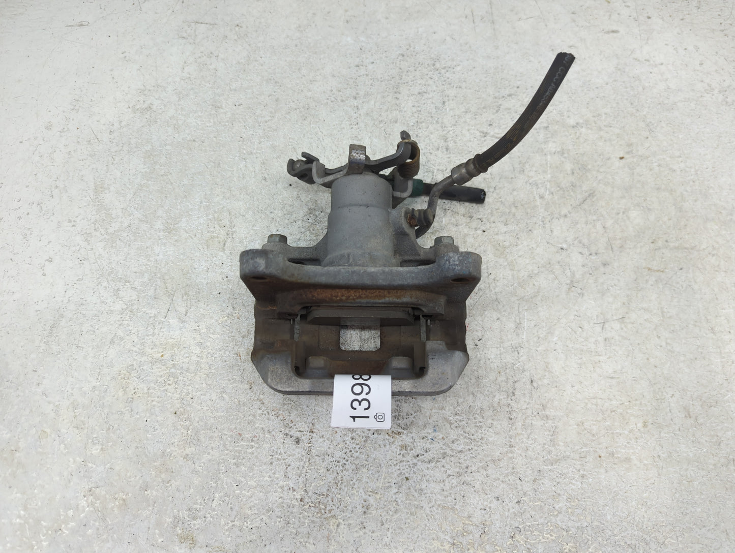 2017 Chevrolet Malibu Front Passenger Right Brake Caliper - Oemusedautoparts1.com