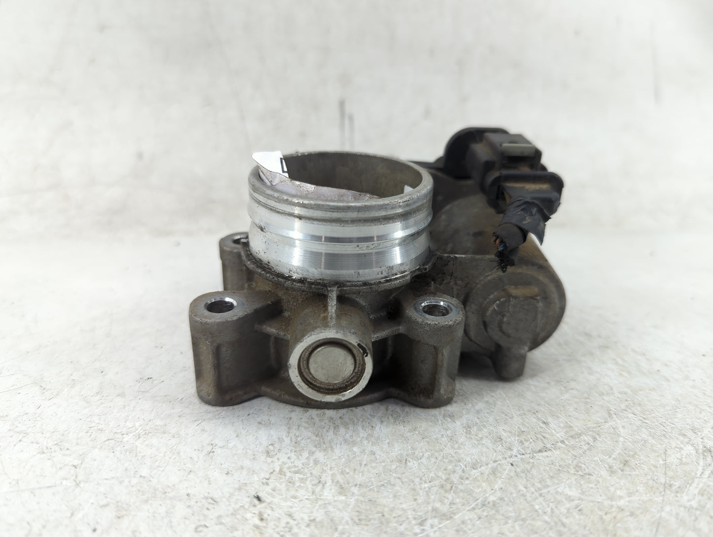 2016-2021 Chevrolet Malibu Throttle Body P/N:12671379AA Fits Fits 2016 2017 2018 2019 2020 2021 2022 OEM Used Auto Parts - O