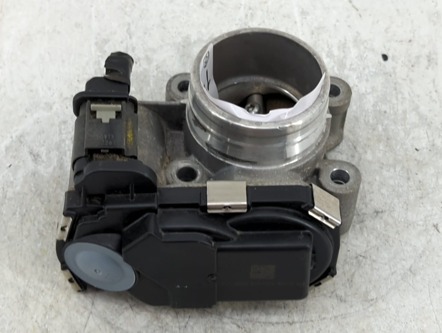 2016-2021 Chevrolet Malibu Throttle Body P/N:12671379AA Fits Fits 2016 2017 2018 2019 2020 2021 2022 OEM Used Auto Parts - O