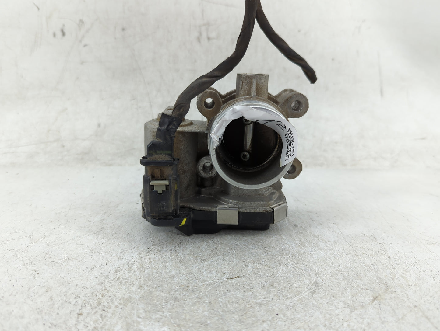 2016-2021 Chevrolet Malibu Throttle Body P/N:12671379AA Fits Fits 2016 2017 2018 2019 2020 2021 2022 OEM Used Auto Parts - O