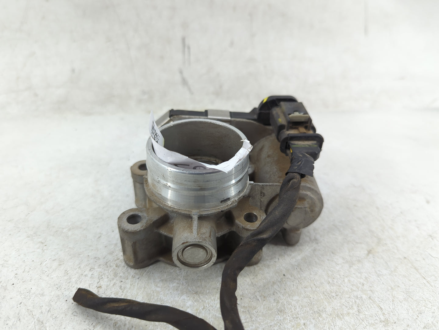 2016-2021 Chevrolet Malibu Throttle Body P/N:12671379AA Fits Fits 2016 2017 2018 2019 2020 2021 2022 OEM Used Auto Parts - O