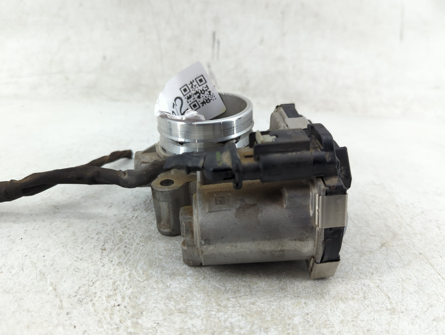 2016-2021 Chevrolet Malibu Throttle Body P/N:12671379AA Fits Fits 2016 2017 2018 2019 2020 2021 2022 OEM Used Auto Parts - O