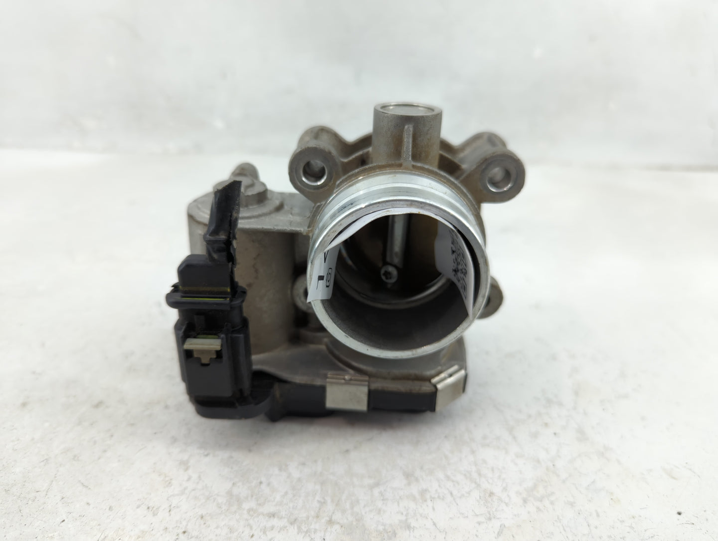2016-2021 Chevrolet Malibu Throttle Body P/N:12671379AA Fits Fits 2016 2017 2018 2019 2020 2021 2022 OEM Used Auto Parts - O