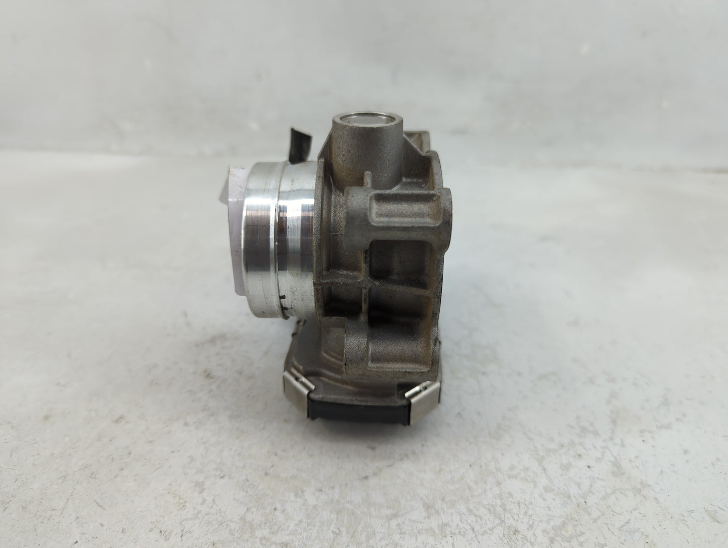 2016-2021 Chevrolet Malibu Throttle Body P/N:12671379AA Fits Fits 2016 2017 2018 2019 2020 2021 2022 OEM Used Auto Parts - O