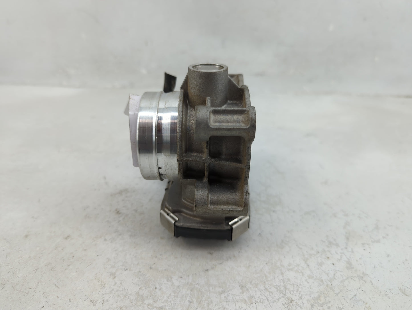 2016-2021 Chevrolet Malibu Throttle Body P/N:12671379AA Fits Fits 2016 2017 2018 2019 2020 2021 2022 OEM Used Auto Parts - O