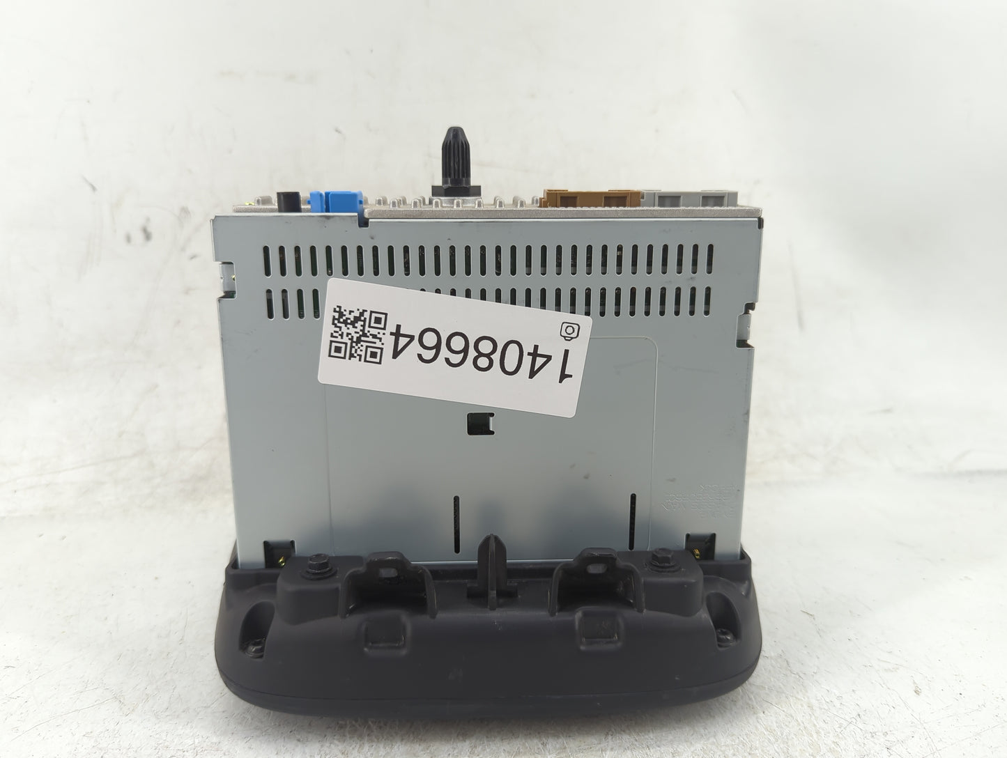 2017 Chevrolet Malibu Radio AM FM Cd Player Receiver Replacement P/N:42532825 Fits Fits 2018 2019 2020 OEM Used Auto Parts -