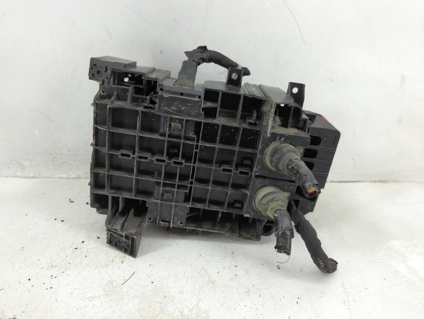 2016-2017 Chevrolet Malibu Fusebox Fuse Box Panel Relay Module Fits Fits 2016 2017 OEM Used Auto Parts - Oemusedautoparts1.c