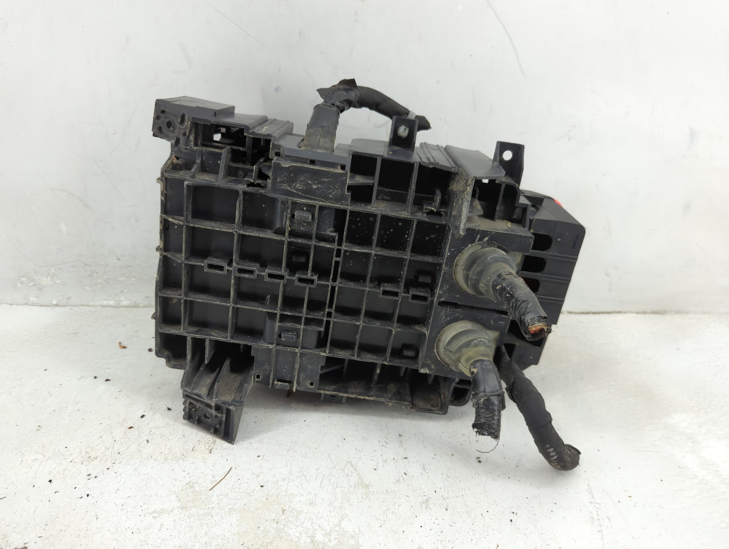 2016-2017 Chevrolet Malibu Fusebox Fuse Box Panel Relay Module Fits Fits 2016 2017 OEM Used Auto Parts - Oemusedautoparts1.c