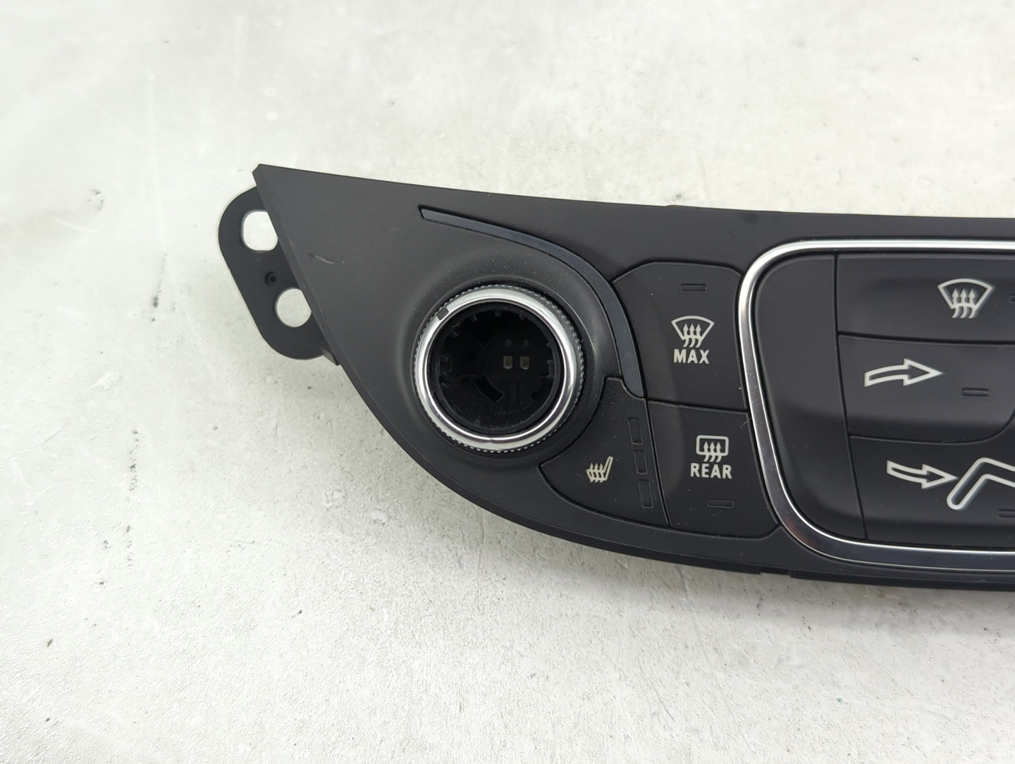 2016-2017 Chevrolet Malibu Climate Control Module Temperature AC/Heater Replacement P/N:84178407 Fits Fits 2016 2017 OEM Use