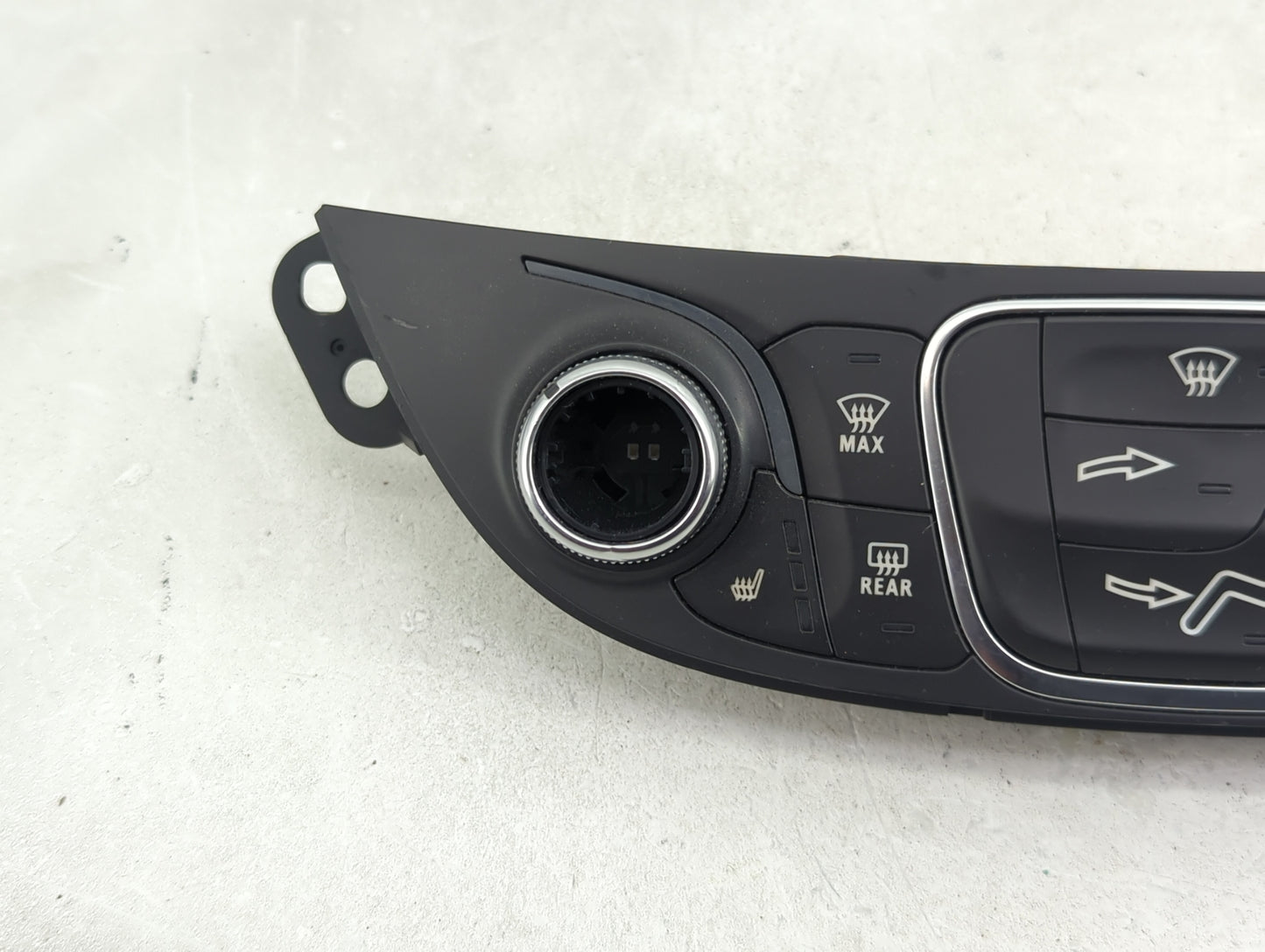 2016-2017 Chevrolet Malibu Climate Control Module Temperature AC/Heater Replacement P/N:84178407 Fits Fits 2016 2017 OEM Use