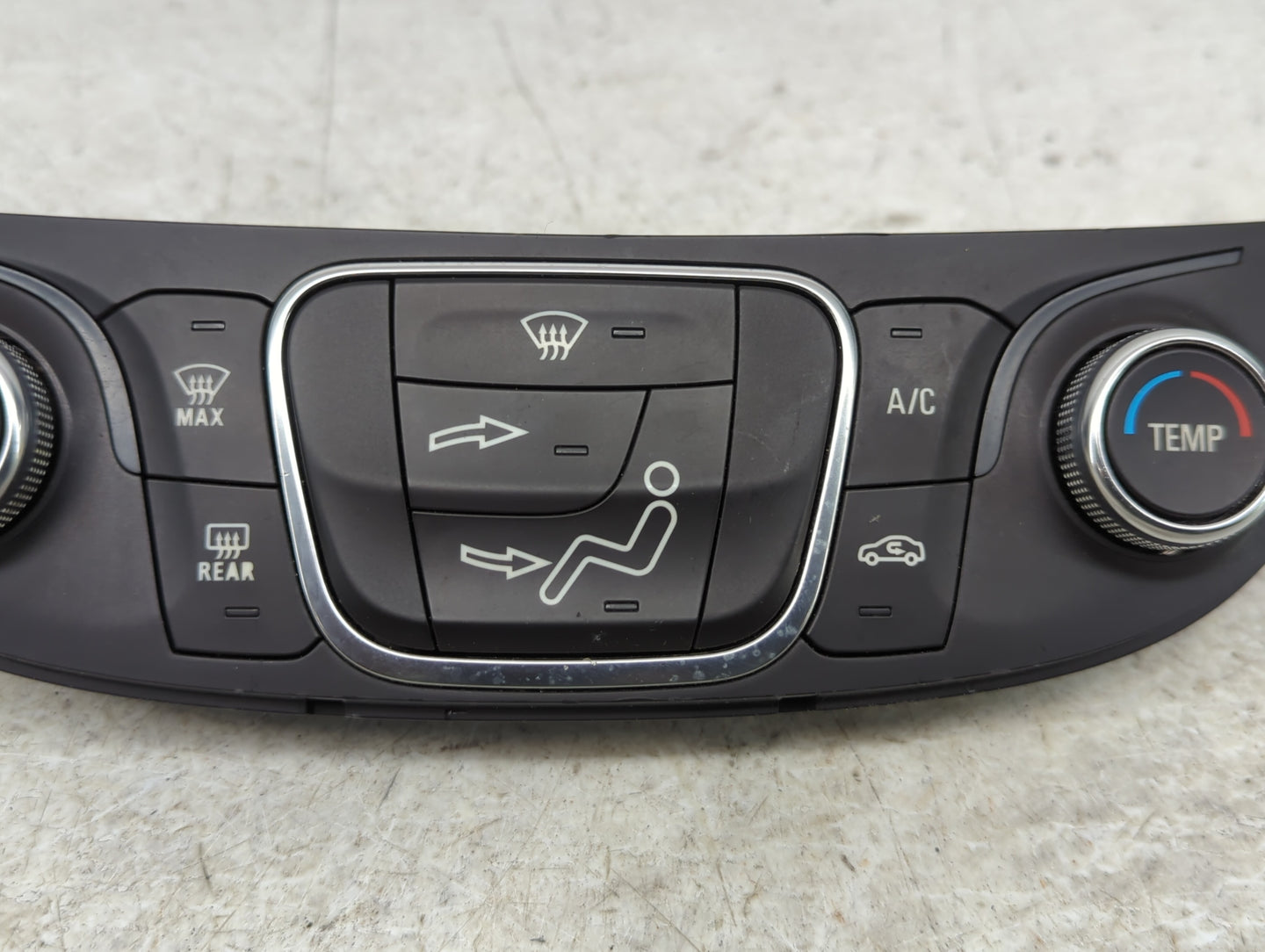 2016-2017 Chevrolet Malibu Climate Control Module Temperature AC/Heater Replacement P/N:84178406 7370200000000X Fits OEM Use