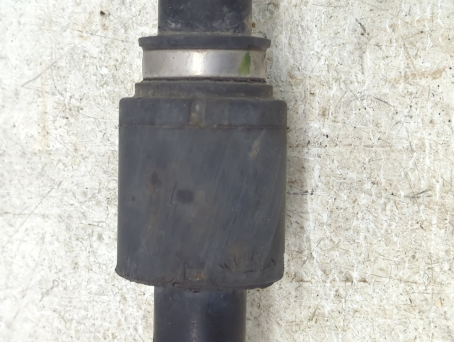 2016-2018 Chevrolet Malibu Axle Shaft Front Passenger Cv C/v - Oemusedautoparts1.com