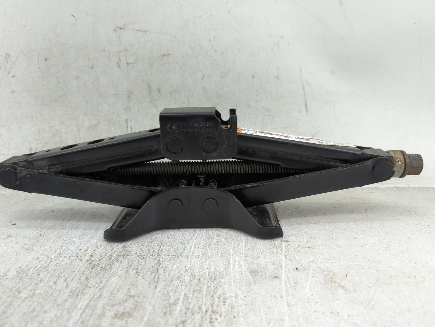 2017 Chevrolet Malibu Spare Scissor Car Jack - Oemusedautoparts1.com