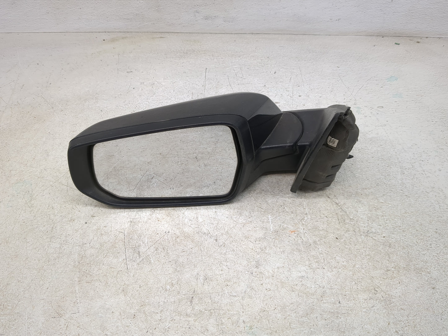 2016-2018 Chevrolet Malibu Driver Side View Mirror - Left Door Mirror OEM Used - Oemusedautoparts1.com