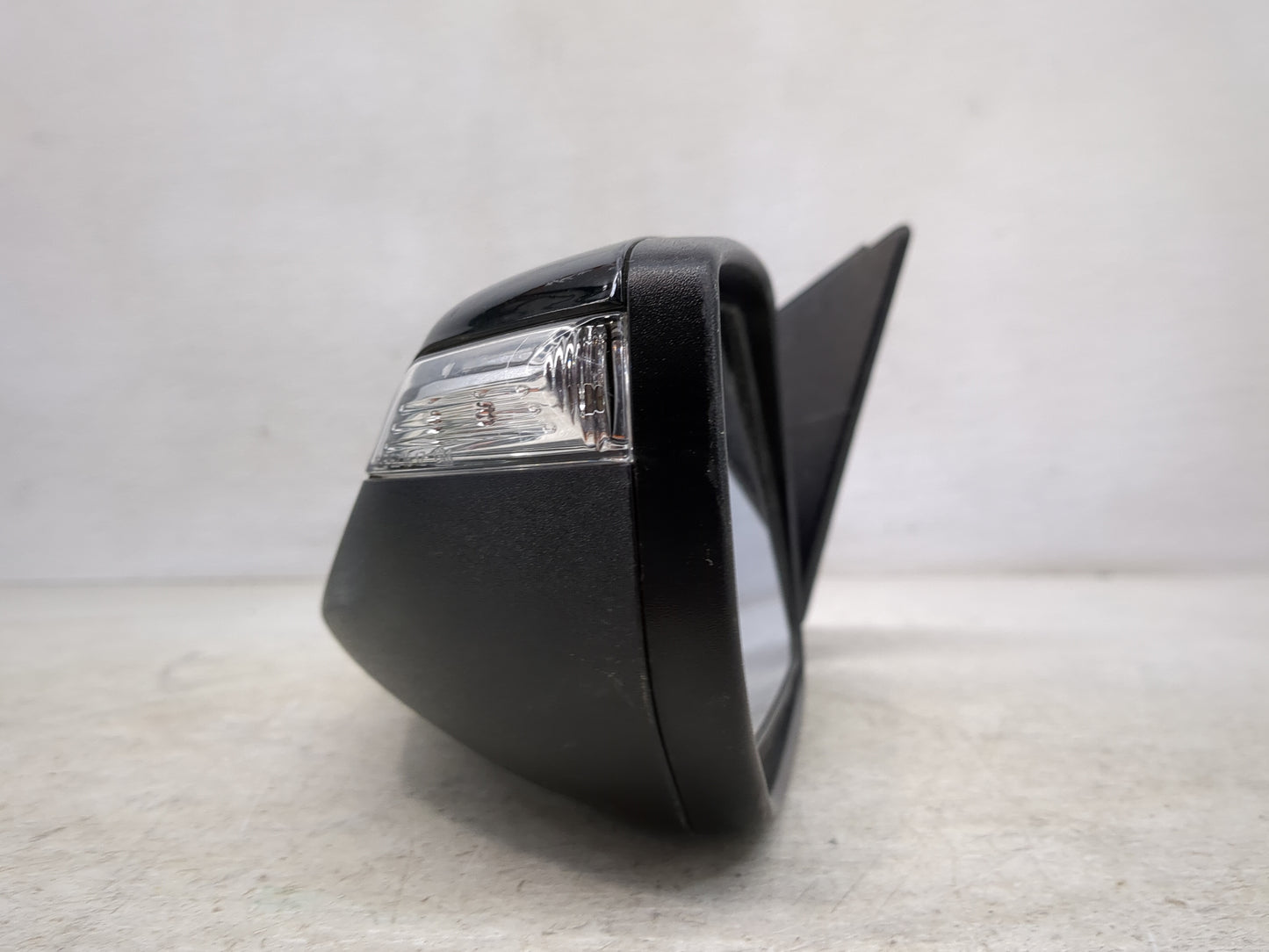 2016-2018 Chevrolet Malibu Driver Left Side View Manual Door Mirror - Oemusedautoparts1.com