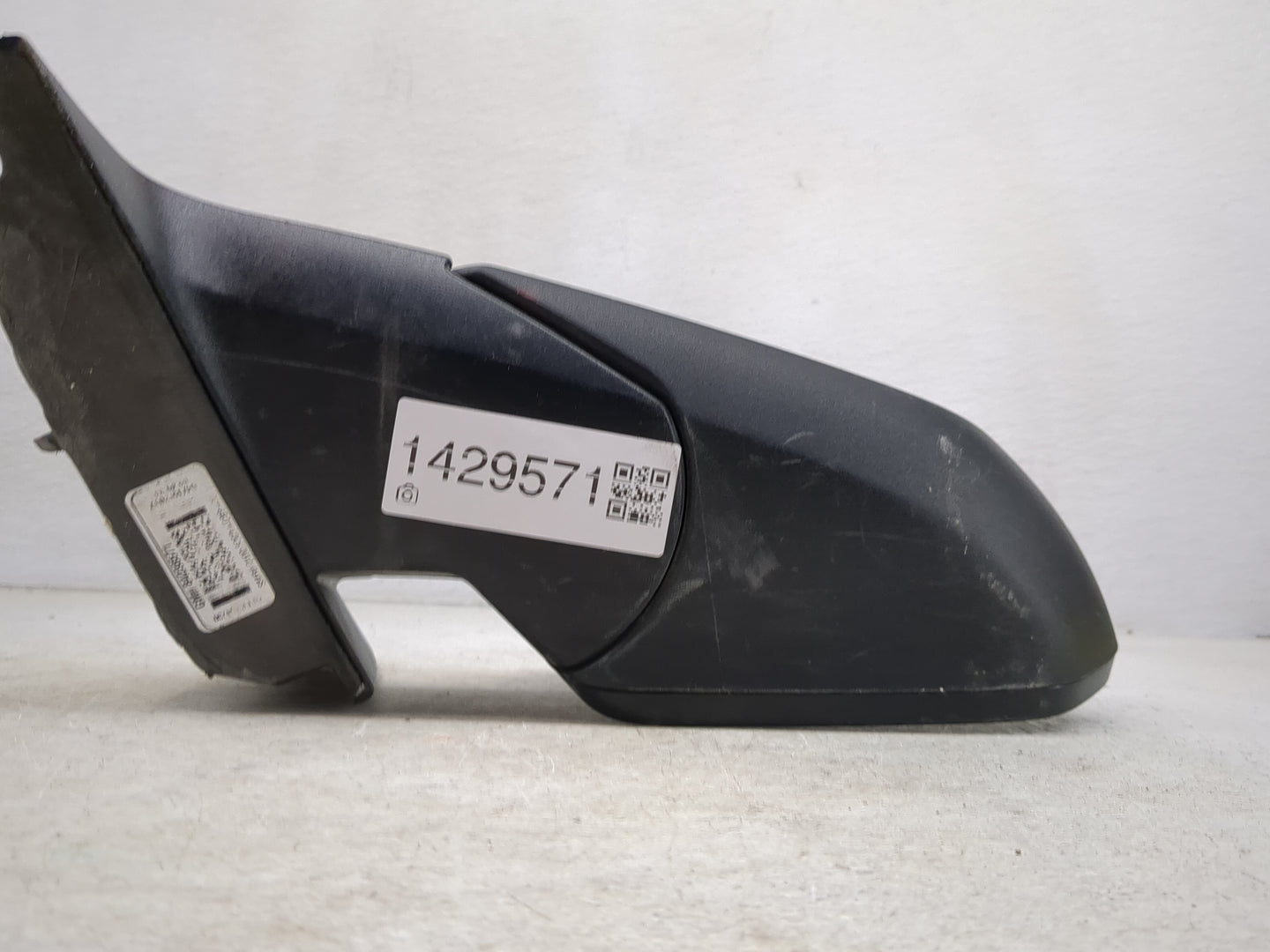 2016-2018 Chevrolet Malibu Driver Left Side View Manual Door Mirror - Oemusedautoparts1.com