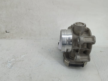 2016-2021 Chevrolet Malibu Throttle Body P/N:12671379AA Fits Fits 2016 2017 2018 2019 2020 2021 2022 OEM Used Auto Parts - O