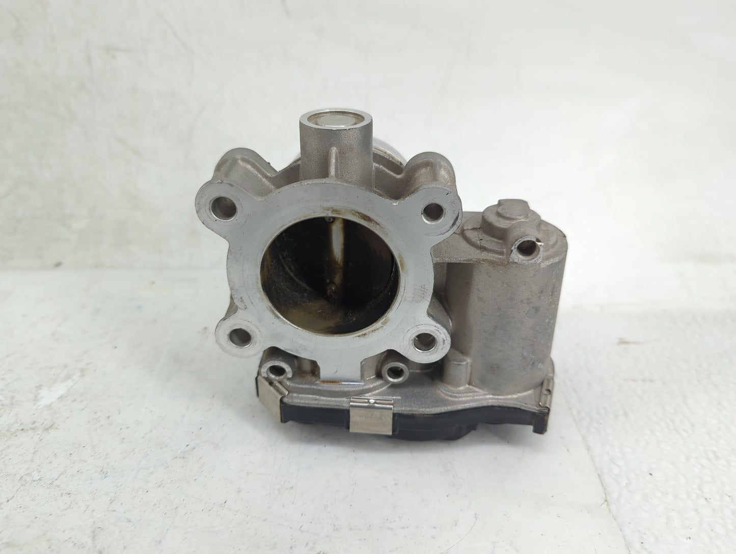 2016-2021 Chevrolet Malibu Throttle Body P/N:12671379AA Fits Fits 2016 2017 2018 2019 2020 2021 2022 OEM Used Auto Parts - O