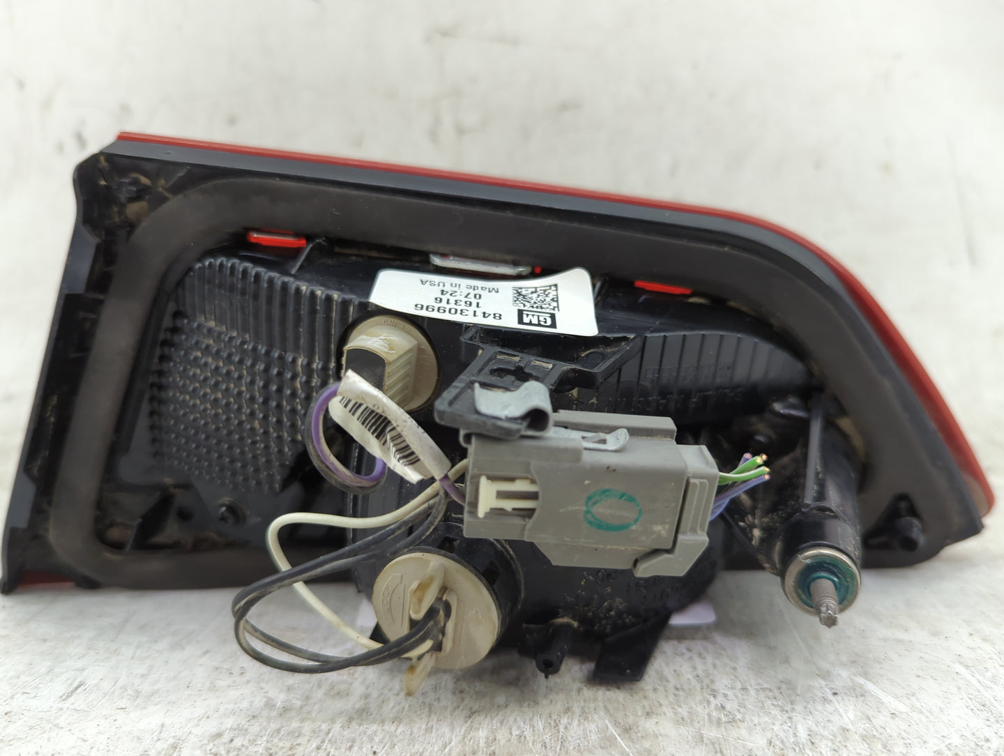 2016-2021 Chevrolet Malibu Tail Light Assembly Driver Left OEM P/N:84130996 Fits Fits 2016 2017 2018 2019 2020 2021 OEM Used