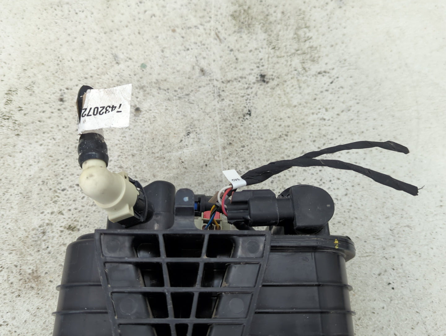 2017 Chevrolet Malibu Fuel Vapor Charcoal Canister 1432099 - Oemusedautoparts1.com