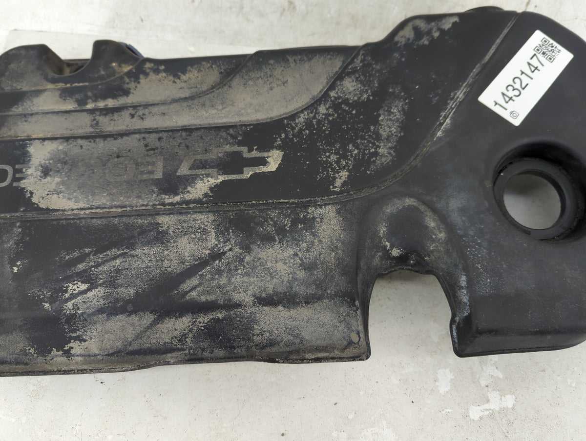 2017 Chevrolet Malibu Engine Cover 1432147 - Oemusedautoparts1.com