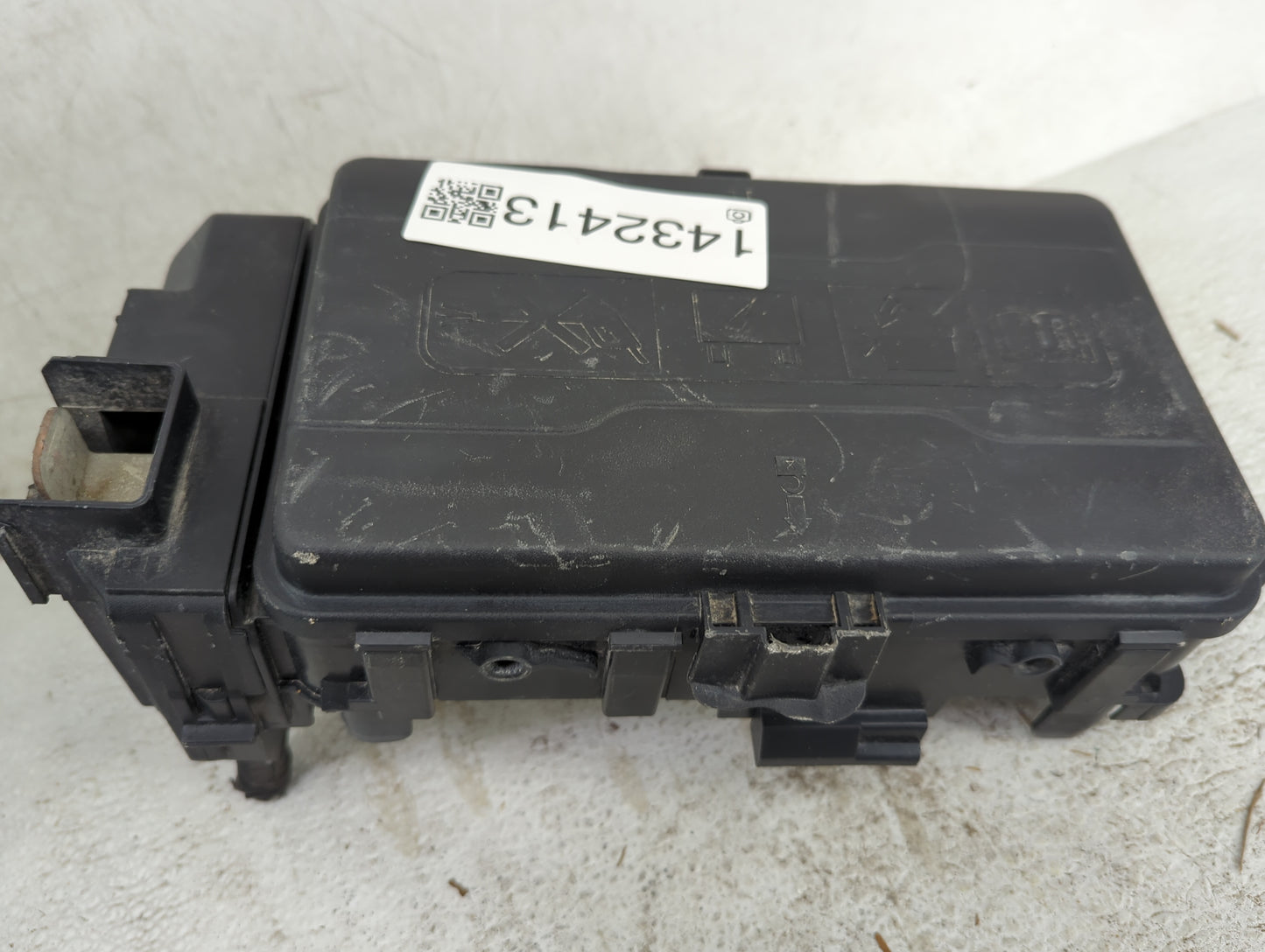 2016-2017 Chevrolet Malibu Fusebox Fuse Box Panel Relay Module Fits Fits 2016 2017 OEM Used Auto Parts - Oemusedautoparts1.c