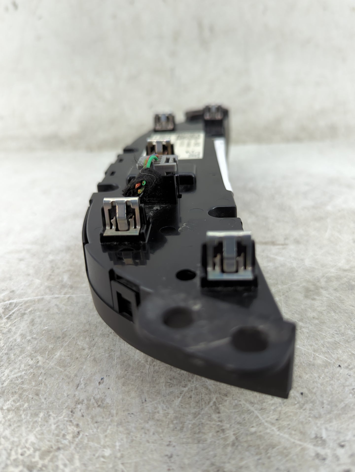 2017 Chevrolet Malibu Climate Control Module Temperature AC/Heater Replacement P/N:84178406 7370200000000X, 000235226 Fits O