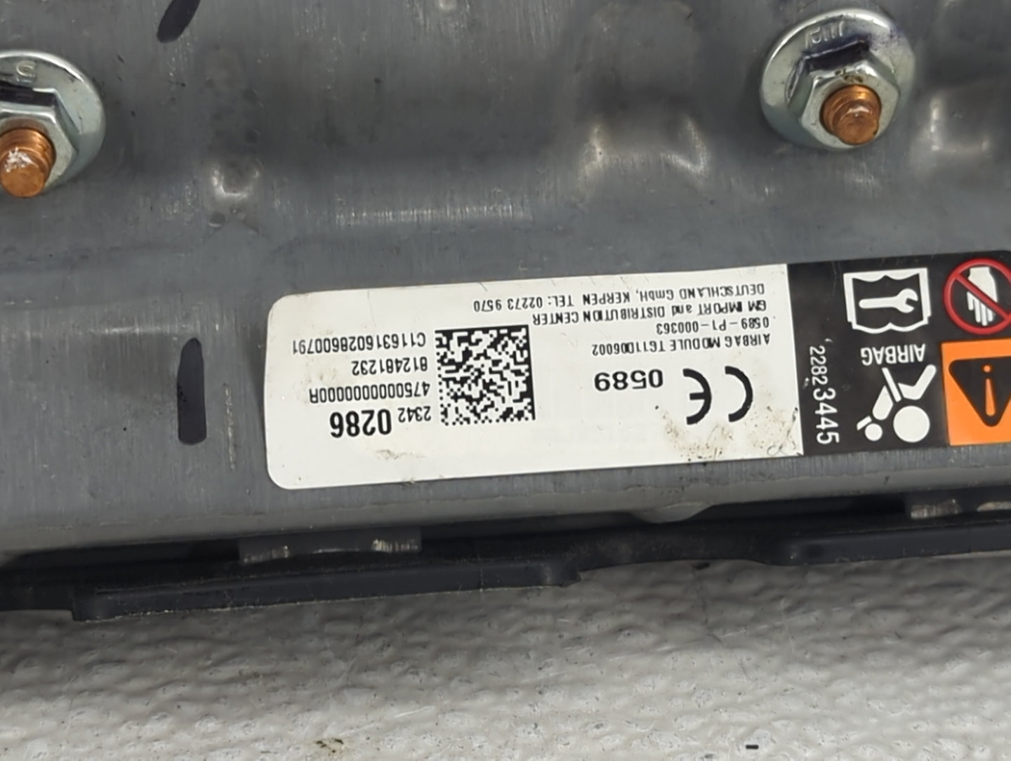 2016-2021 Chevrolet Malibu Air Bag Driver Left Knee OEM P/N:23420286 13594445, 22823445 Fits Fits 2016 2017 2018 2019 2020 2