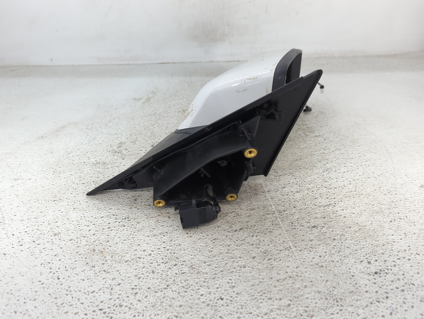 2016-2018 Chevrolet Malibu Passenger Side View Mirror - Right Door Mirror OEM Used - Oemusedautoparts1.com