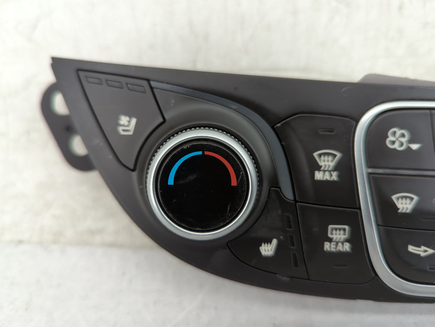 2016-2017 Chevrolet Malibu Climate Control Module Temperature AC/Heater Replacement P/N:84178407 Fits Fits 2016 2017 OEM Use