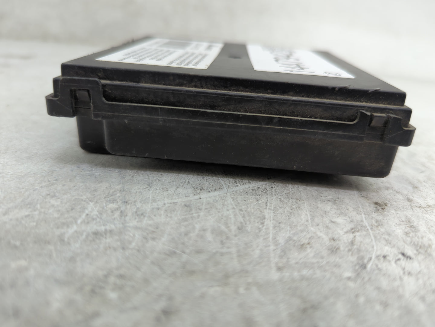 2017-2018 Chevrolet Malibu Locking Control Module - Oemusedautoparts1.com