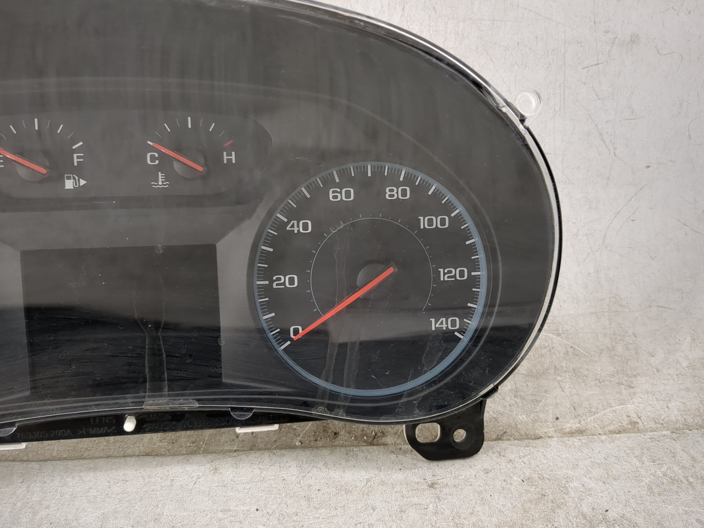 2017-2018 Chevrolet Malibu Instrument Cluster Speedometer Gauges P/N:84451585 Miles: Fits Fits 2017 2018 OEM Used Auto Parts
