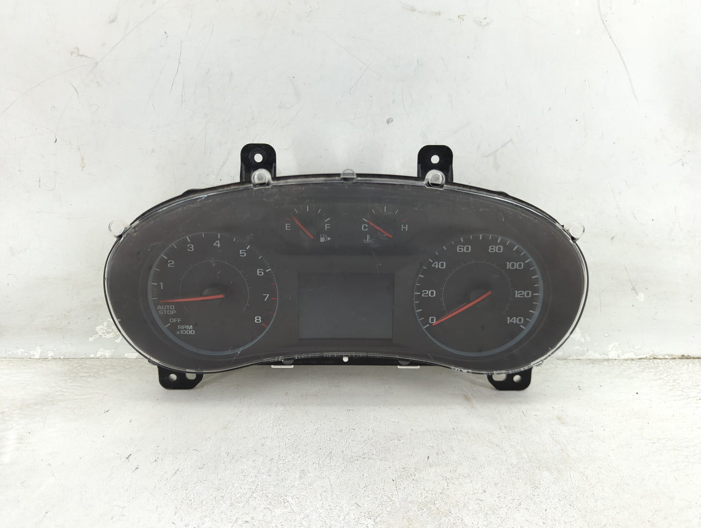2017-2018 Chevrolet Malibu Instrument Cluster Speedometer Gauges P/N:84128302 Miles: Fits Fits 2017 2018 OEM Used Auto Parts