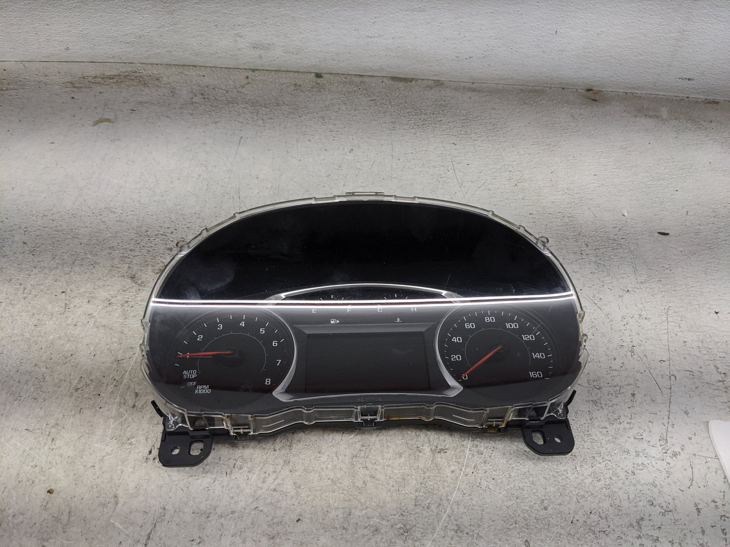 2017-2018 Chevrolet Malibu Instrument Cluster Speedometer Gauges P/N:84141852 GM-00Y-10-MR-CDDD Miles:91K Fits Fits 2017 201