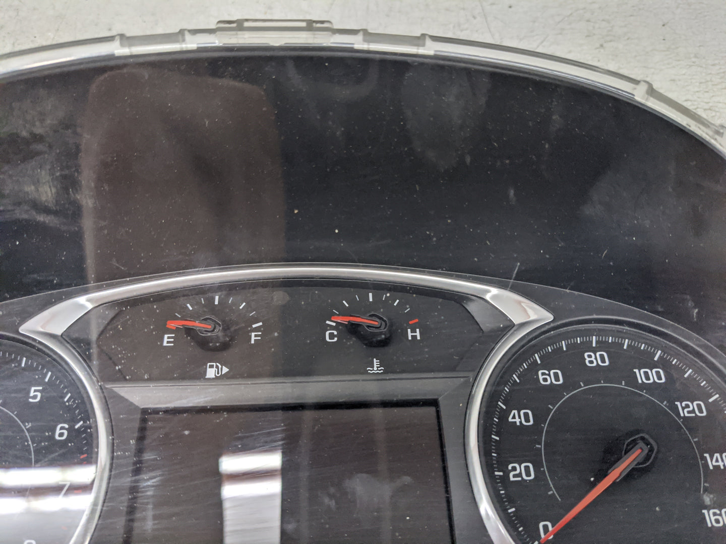 2017-2018 Chevrolet Malibu Instrument Cluster Speedometer Gauges P/N:84141852 GM-00Y-10-MR-CDDD Miles:91K Fits Fits 2017 201