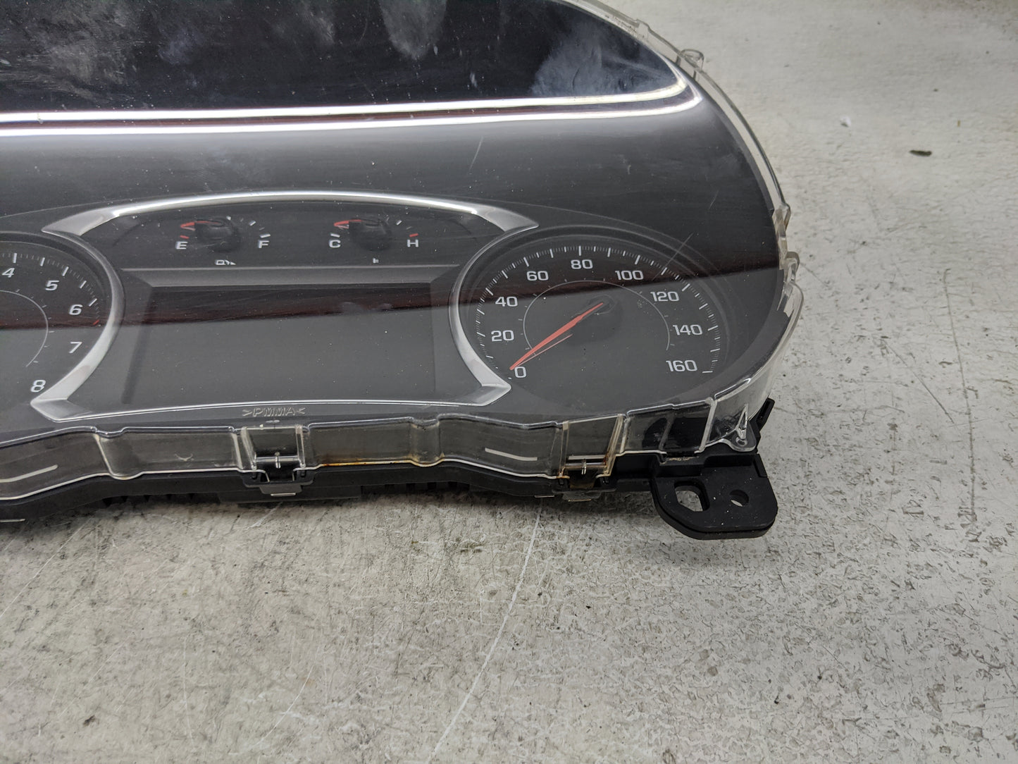 2017-2018 Chevrolet Malibu Instrument Cluster Speedometer Gauges P/N:84141852 GM-00Y-10-MR-CDDD Miles:91K Fits Fits 2017 201
