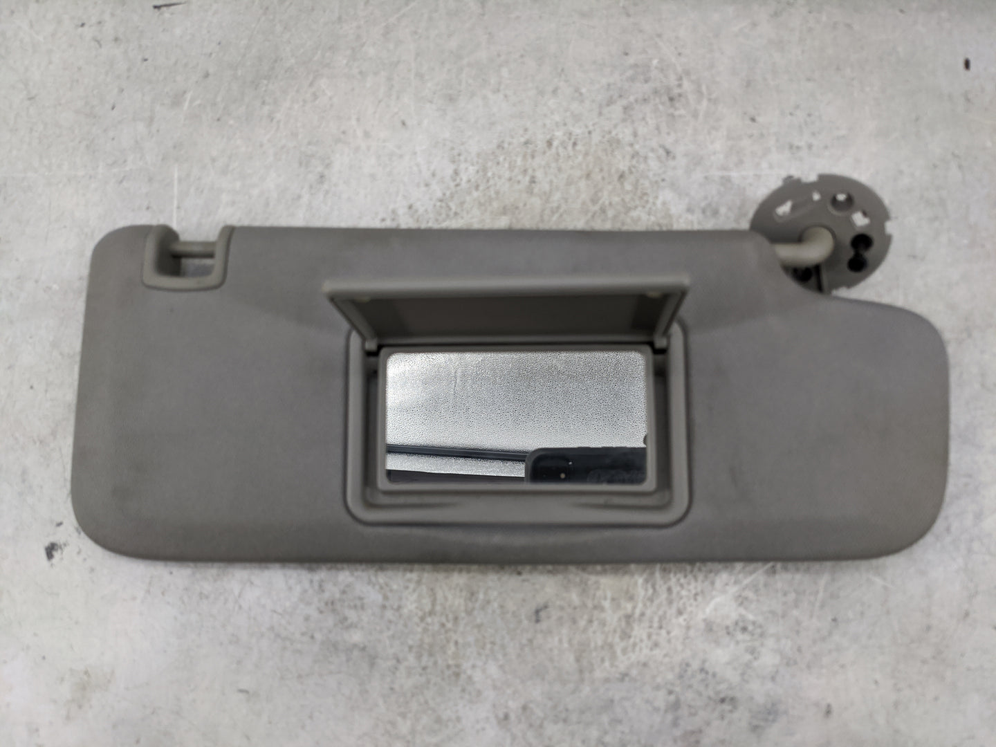 2016-2021 Chevrolet Malibu Sun Visor Shade Replacement Passenger Right Mirror Fits Fits 2016 2017 2018 2019 2020 2021 OEM Us