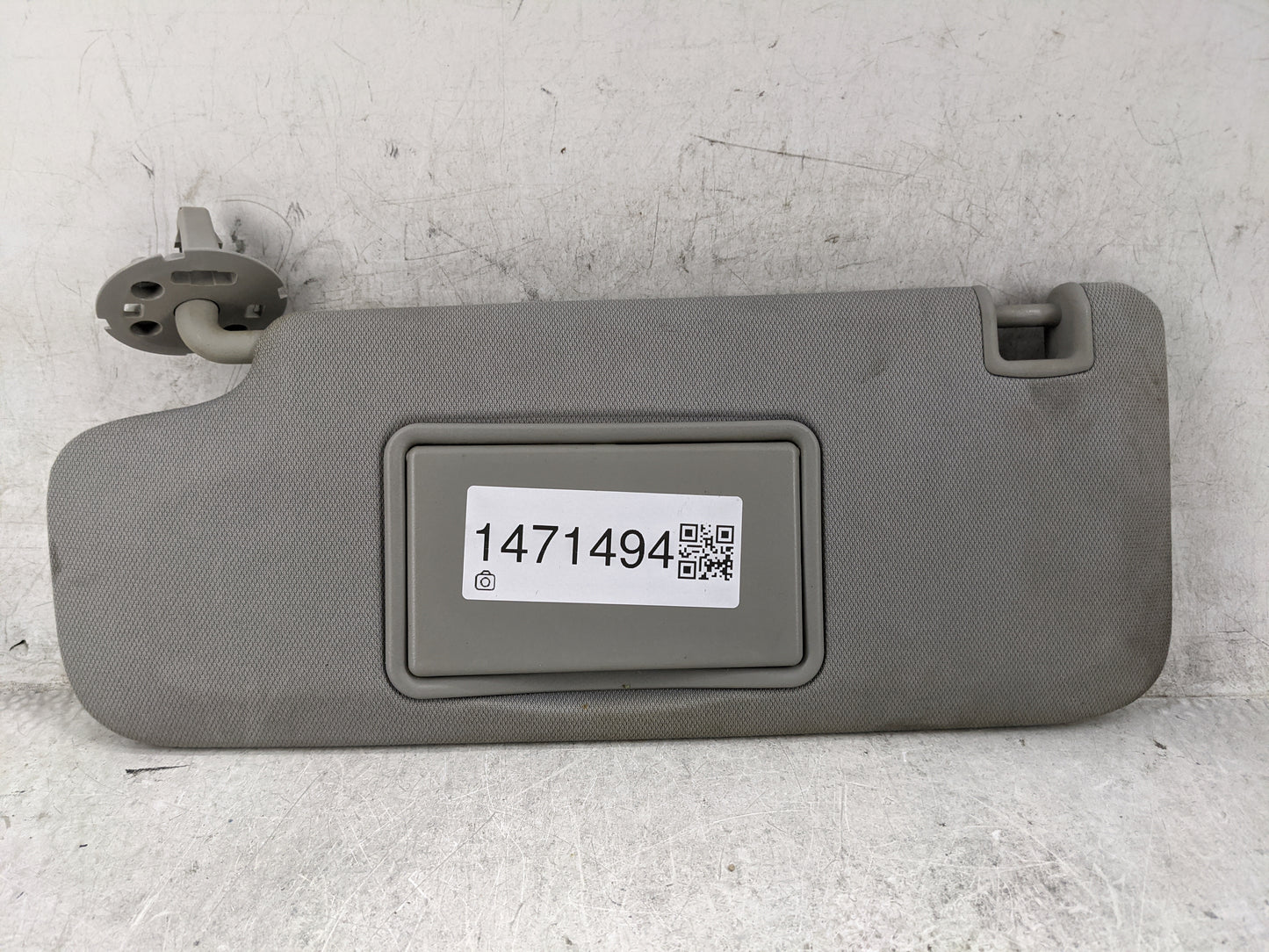 2016-2021 Chevrolet Malibu Sun Visor Shade Replacement Driver Left Mirror Fits Fits 2016 2017 2018 2019 2020 2021 OEM Used A