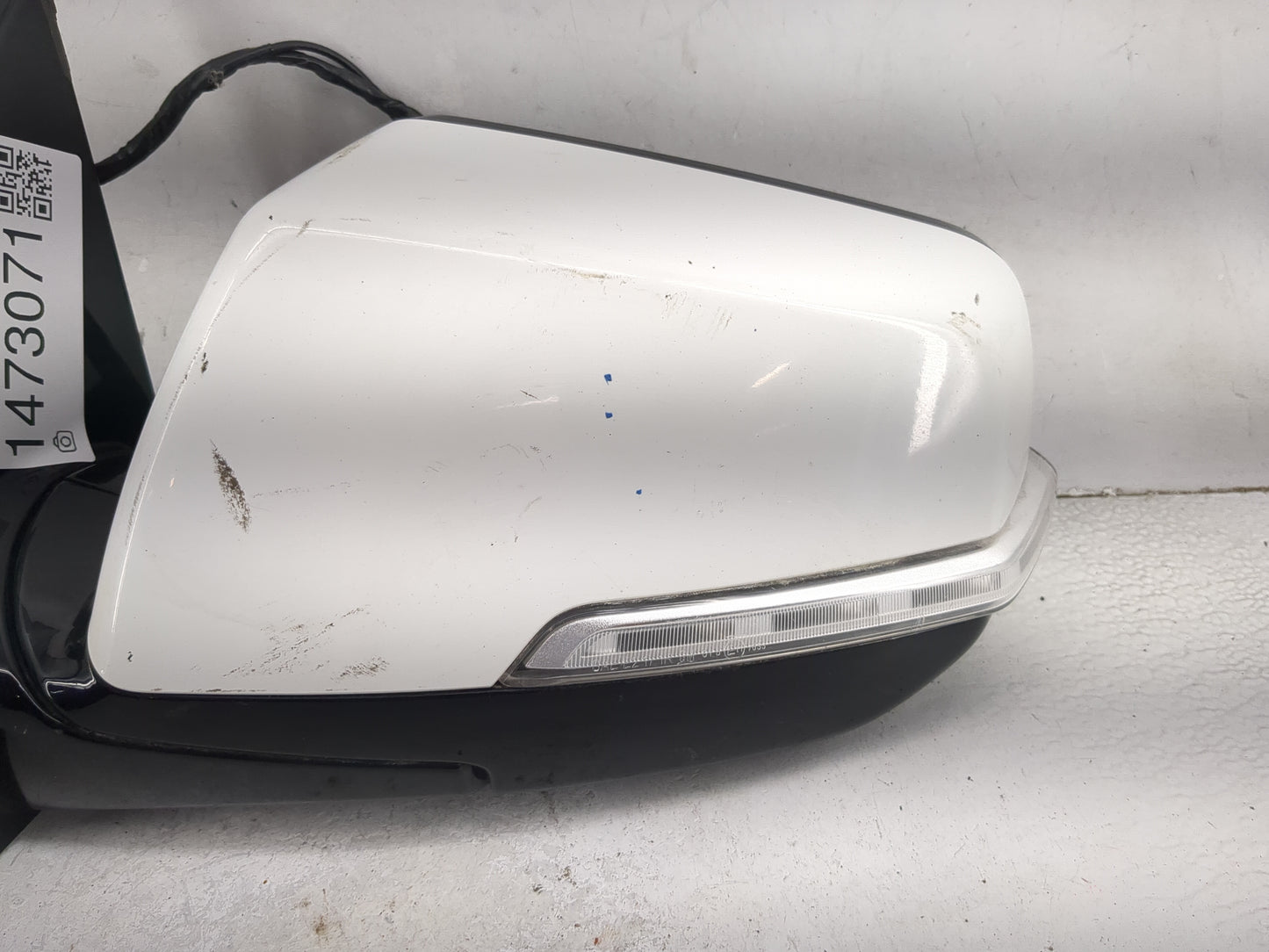 2016-2018 Chevrolet Malibu Driver Side View Mirror - Left Door Mirror OEM Used - Oemusedautoparts1.com