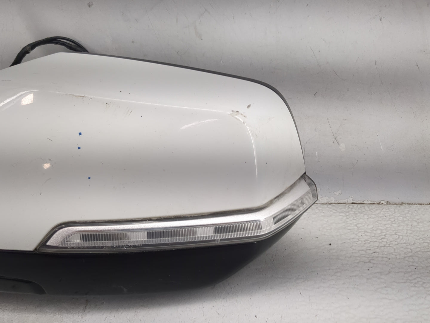 2016-2018 Chevrolet Malibu Driver Side View Mirror - Left Door Mirror OEM Used - Oemusedautoparts1.com