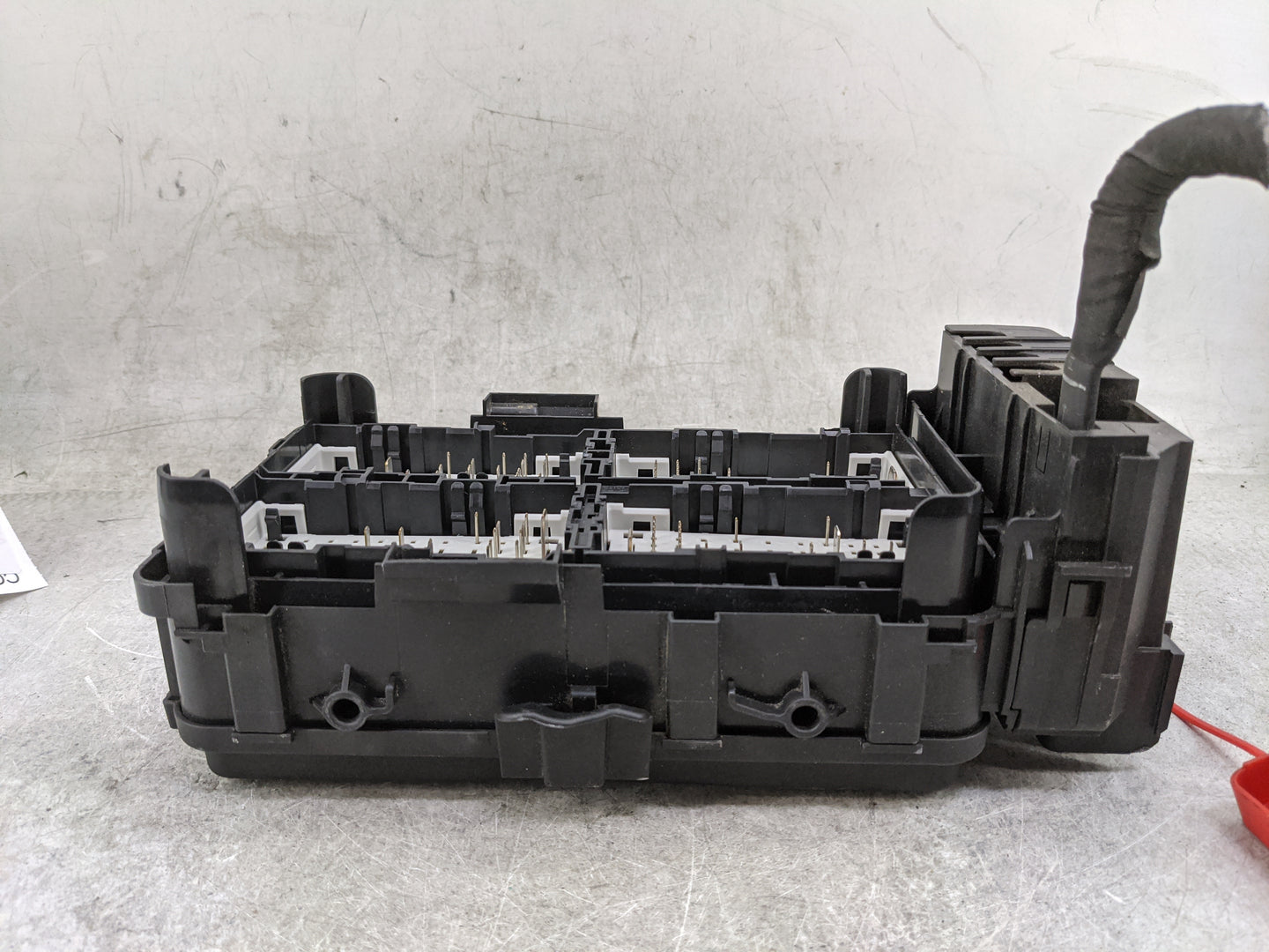 2017-2018 Chevrolet Malibu Fusebox Fuse Box Panel Relay Module P/N:84144635_01 84144635 Fits Fits 2017 2018 OEM Used Auto Pa