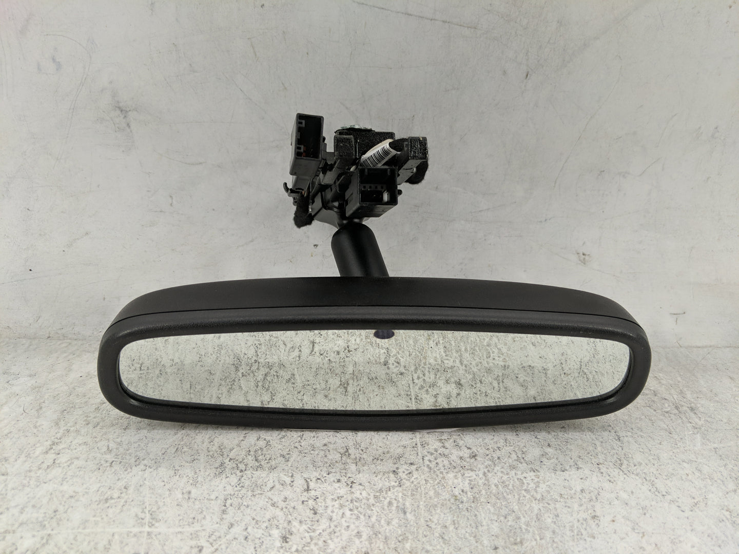 2017 Chevrolet Malibu Interior Rear View Mirror Replacement OEM P/N:E11 026140 GNTX-769 Fits OEM Used Auto Parts - Oemusedau