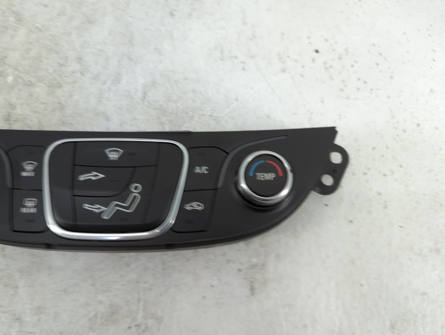 2016-2017 Chevrolet Malibu Climate Control Module Temperature AC/Heater Replacement P/N:QFGM4D4A 10R-051670 Fits Fits 2016 2