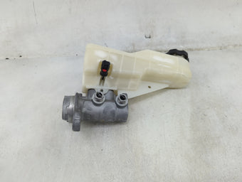 compare product 2016-2021 Chevrolet Malibu Brake Master Cylinder 1490296
