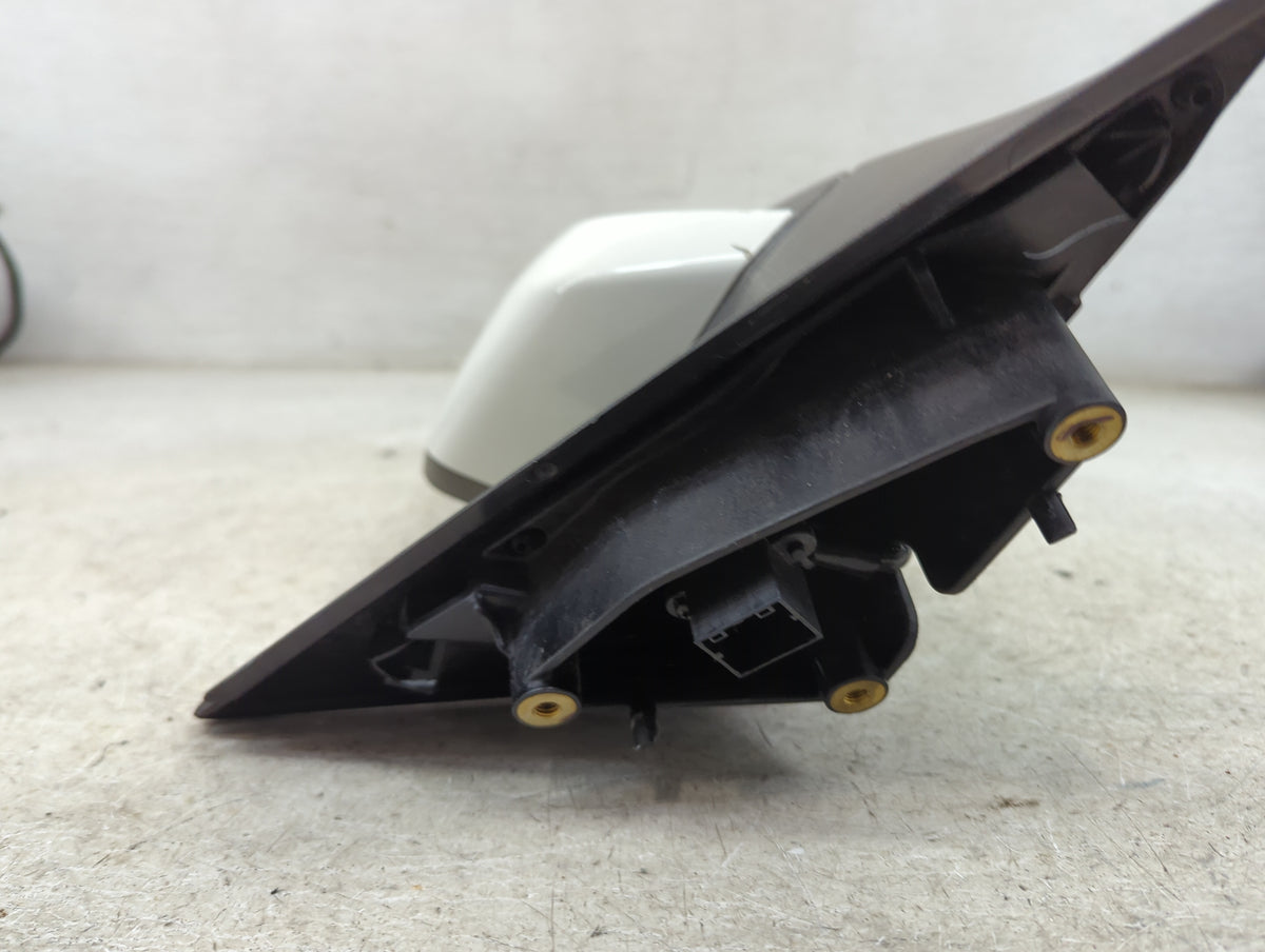 2016-2018 Chevrolet Malibu Driver Side View Mirror - Left Door Mirror OEM Used - Oemusedautoparts1.com