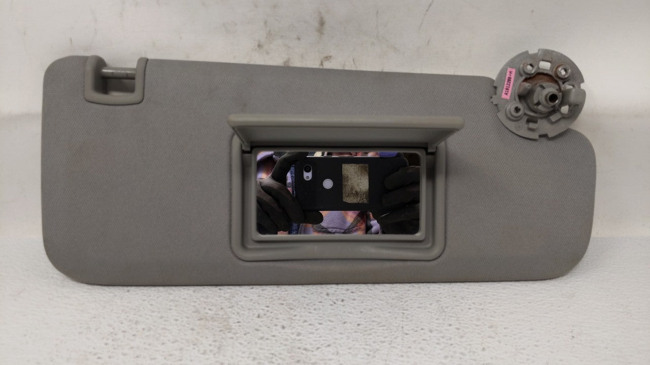 2016-2019 Chevrolet Malibu Sun Visor Shade Replacement Passenger Right Mirror Fits Fits 2016 2017 2018 2019 OEM Used Auto Pa