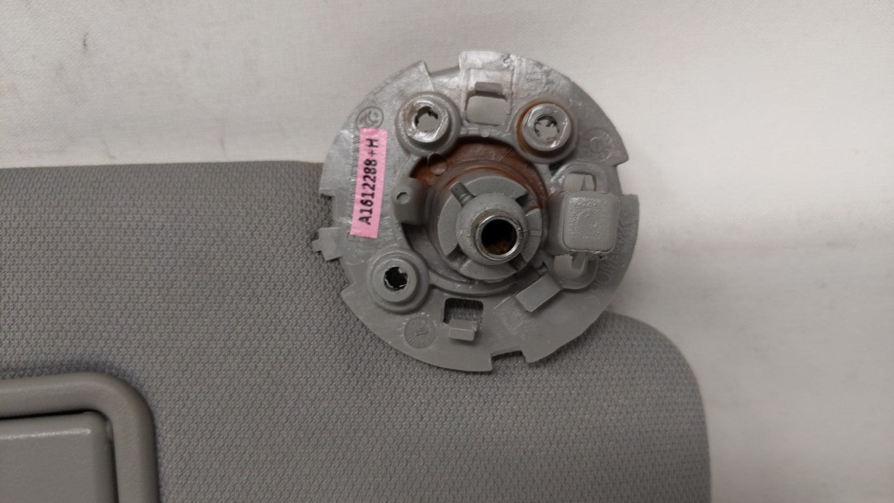 2016-2019 Chevrolet Malibu Sun Visor Shade Replacement Passenger Right Mirror Fits Fits 2016 2017 2018 2019 OEM Used Auto Pa