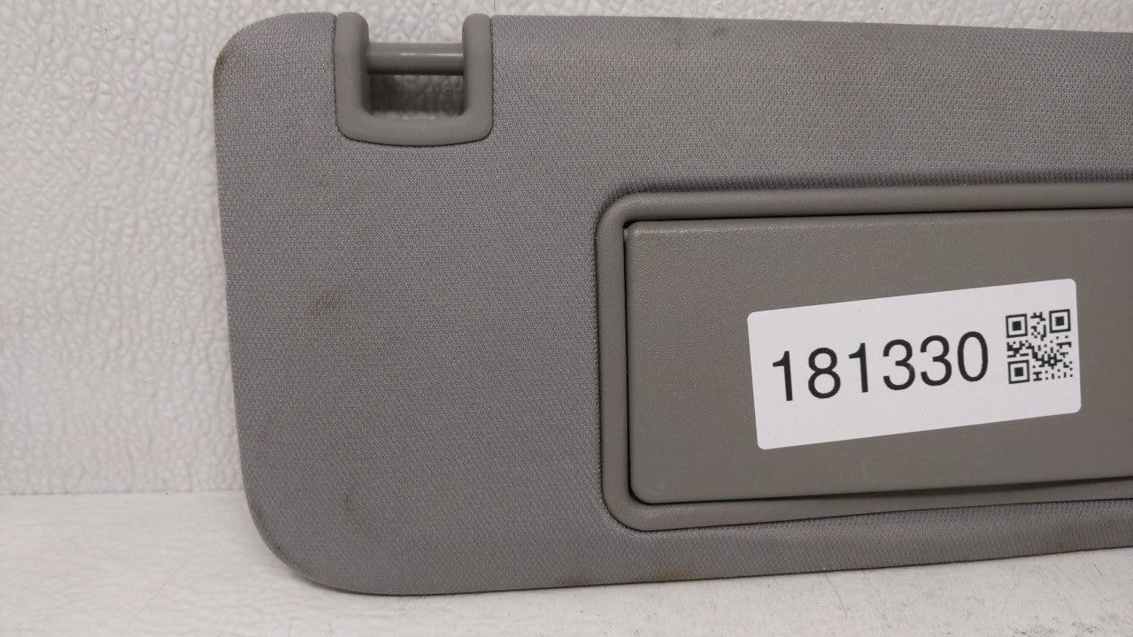 2016-2019 Chevrolet Malibu Sun Visor Shade Replacement Passenger Right Mirror Fits Fits 2016 2017 2018 2019 OEM Used Auto Pa